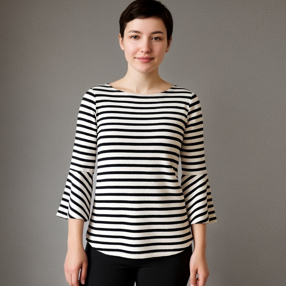 [NWOT] Green Envelope Black and White Striped Bell Sleeve Top